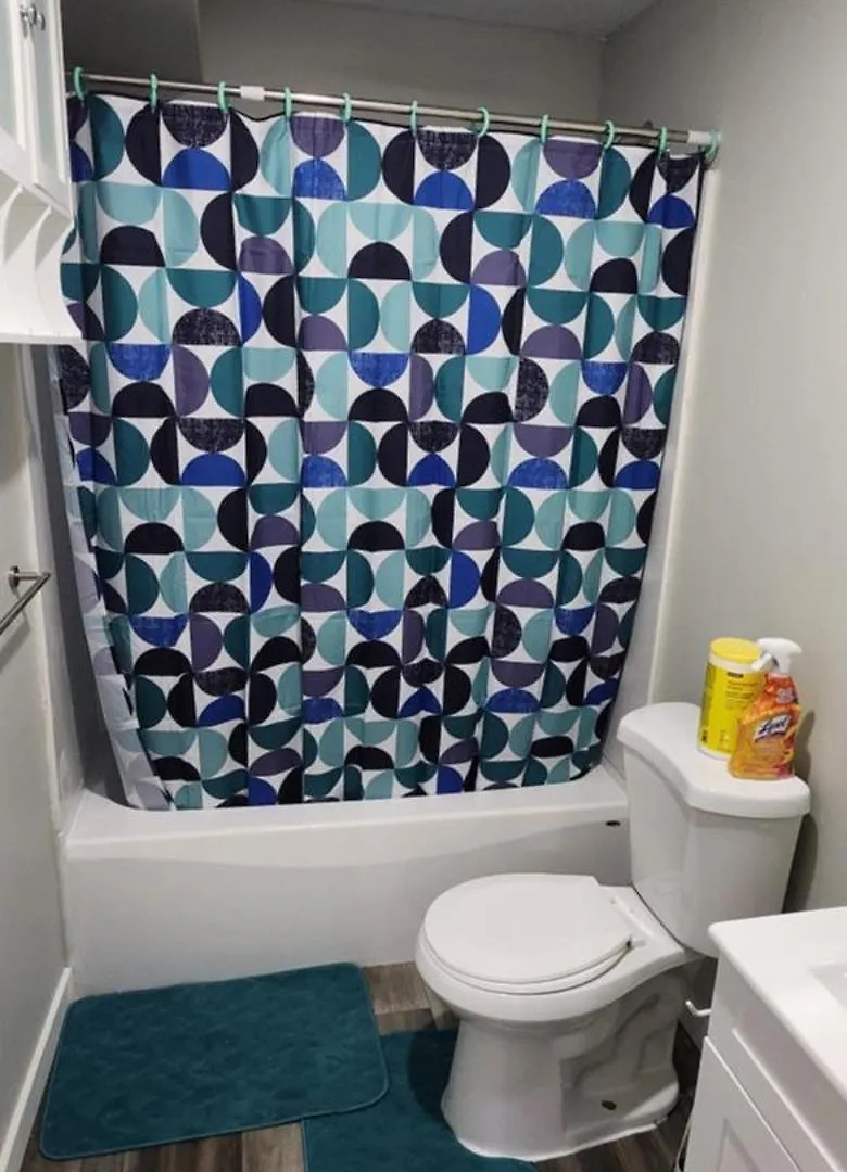 Guest house New Stylish 2-Bedroom Basement Suite Winnipeg Canada